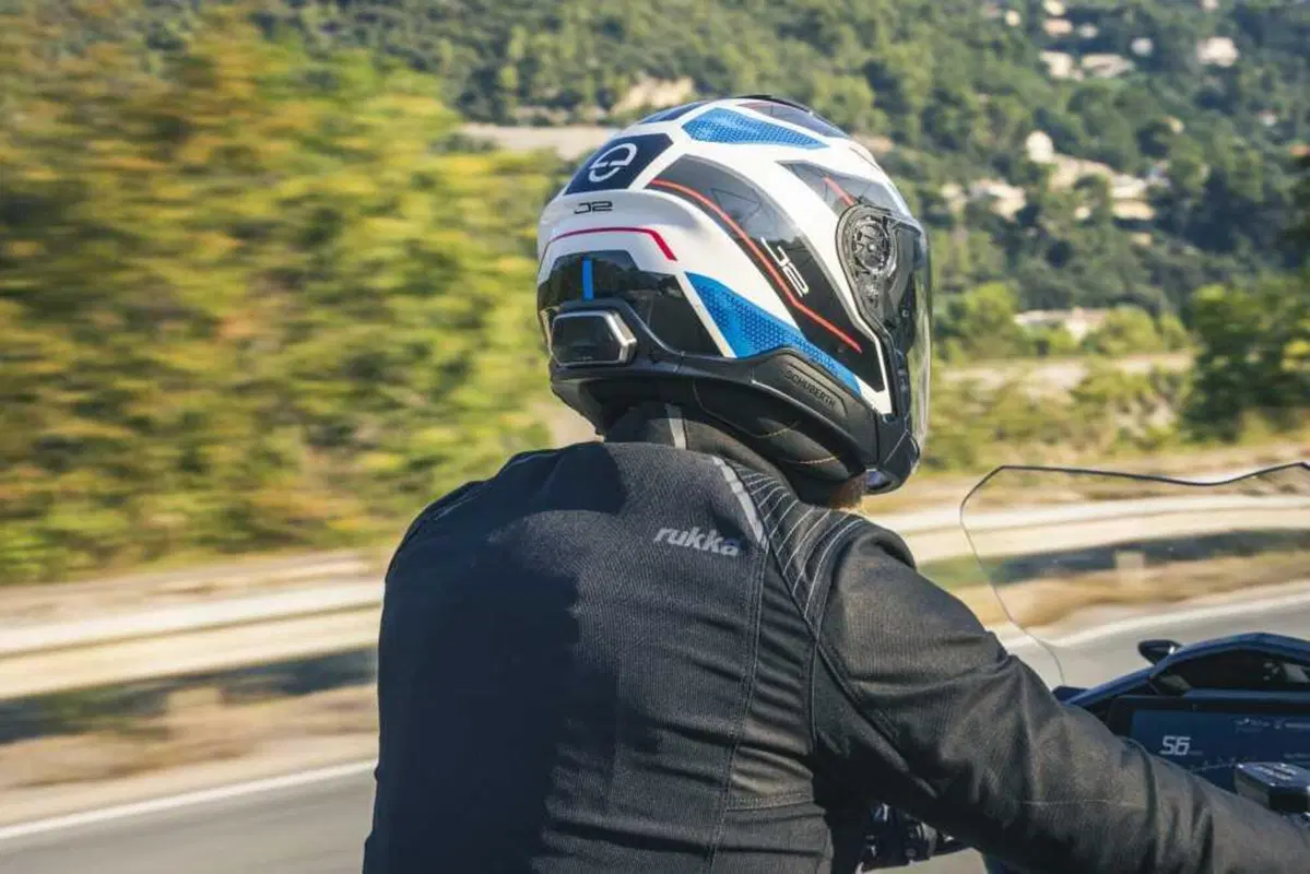 Cardo e Schuberth collaborano per lanciare il sistema di comunicazione SC Edge 2025 (3)