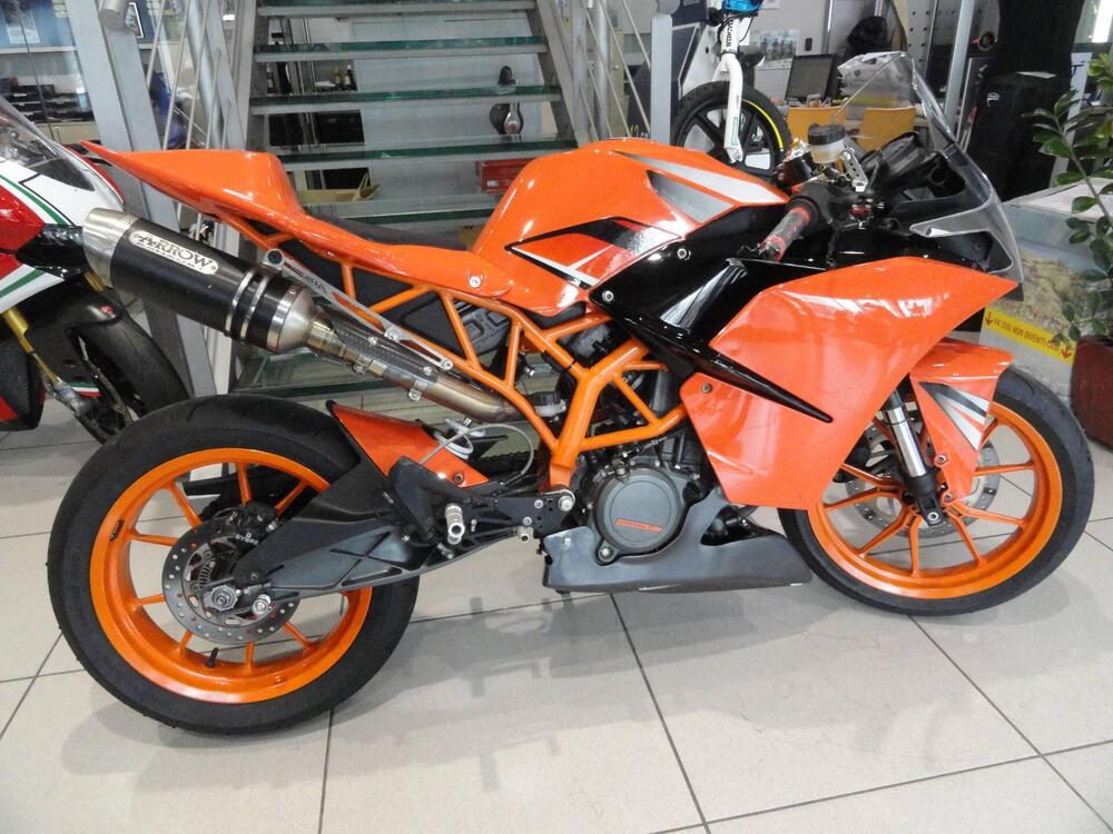 KTM RC 390 ABS (2015 - 16) (2)