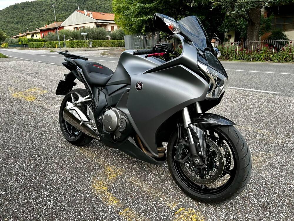 Honda VFR 1200 F ABS (2009 - 16) (4)