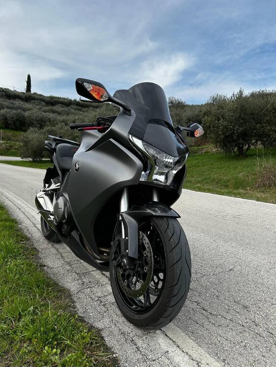 Honda VFR 1200 F ABS (2009 - 16) (2)