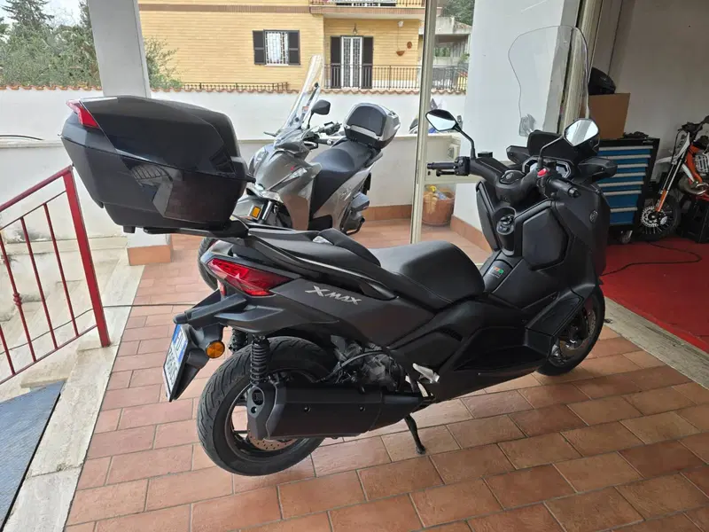 Yamaha X-Max 300 (2021 - 24) (8)