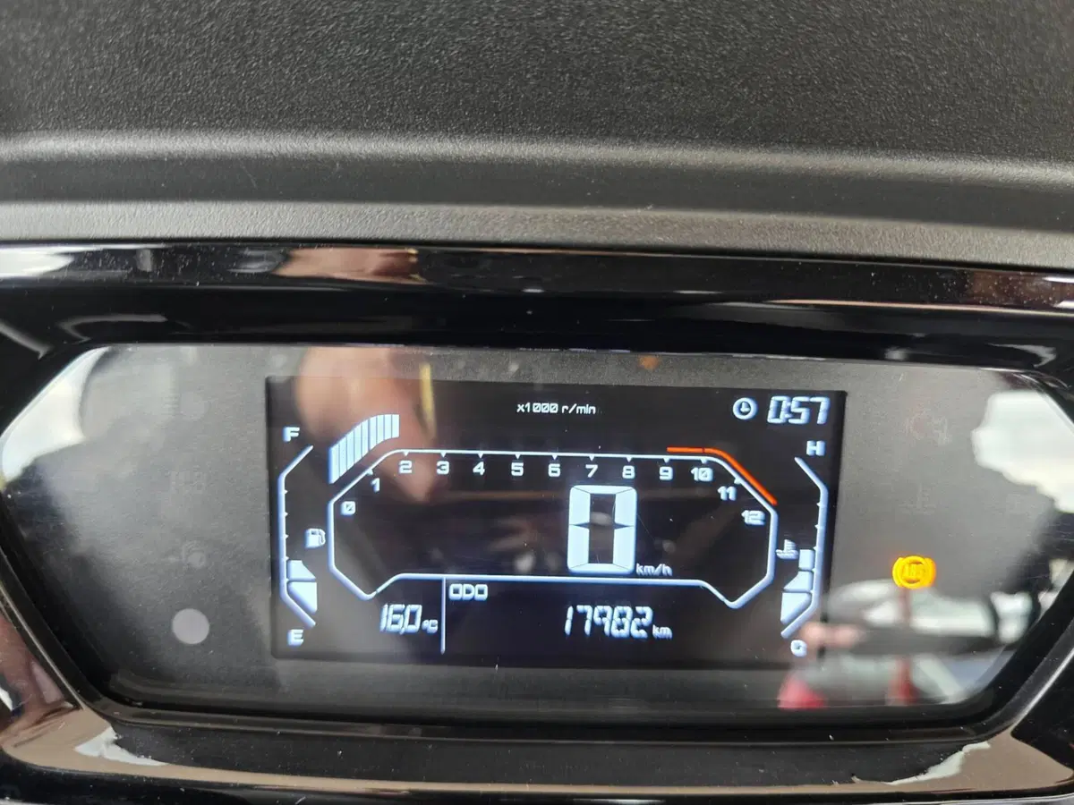 Yamaha X-Max 300 (2021 - 24) (16)