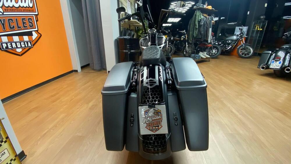 Harley-Davidson 1584 Road King Classic (2007 - 10) - FLHRC (5)