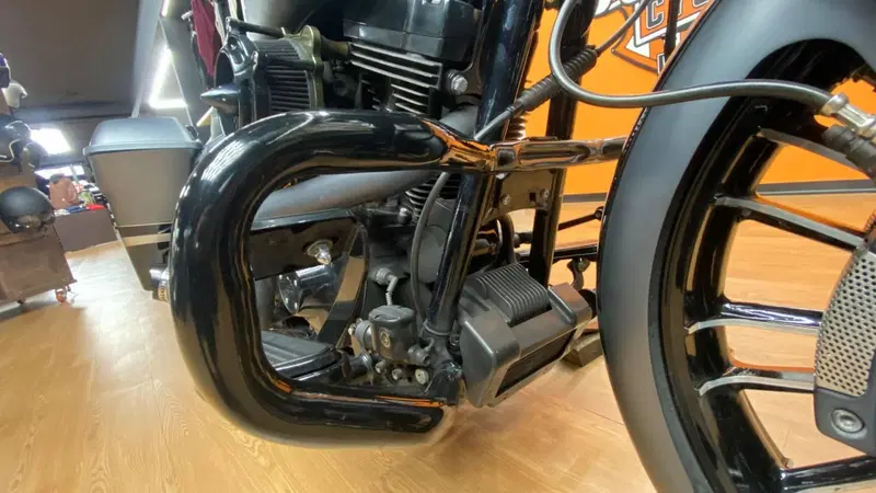 Harley-Davidson 1584 Road King Classic (2007 - 10) - FLHRC (10)
