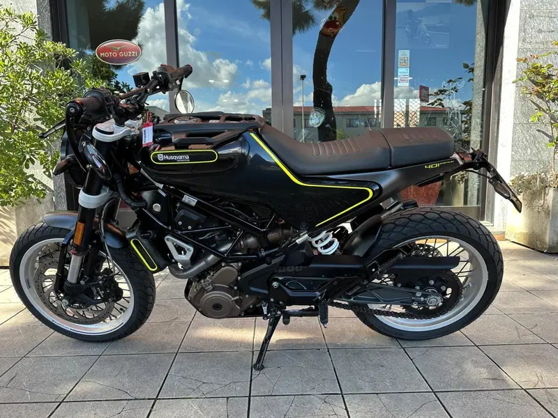 Husqvarna Svartpilen 401 (2018 - 19) (2)