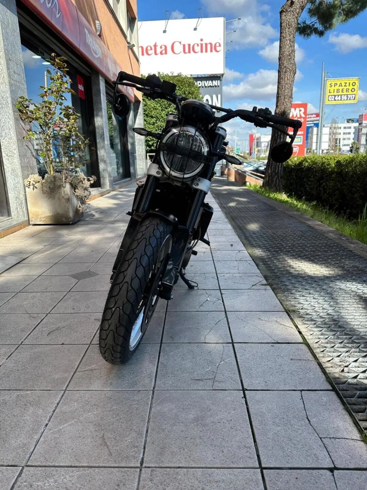 Husqvarna Svartpilen 401 (2018 - 19) (3)