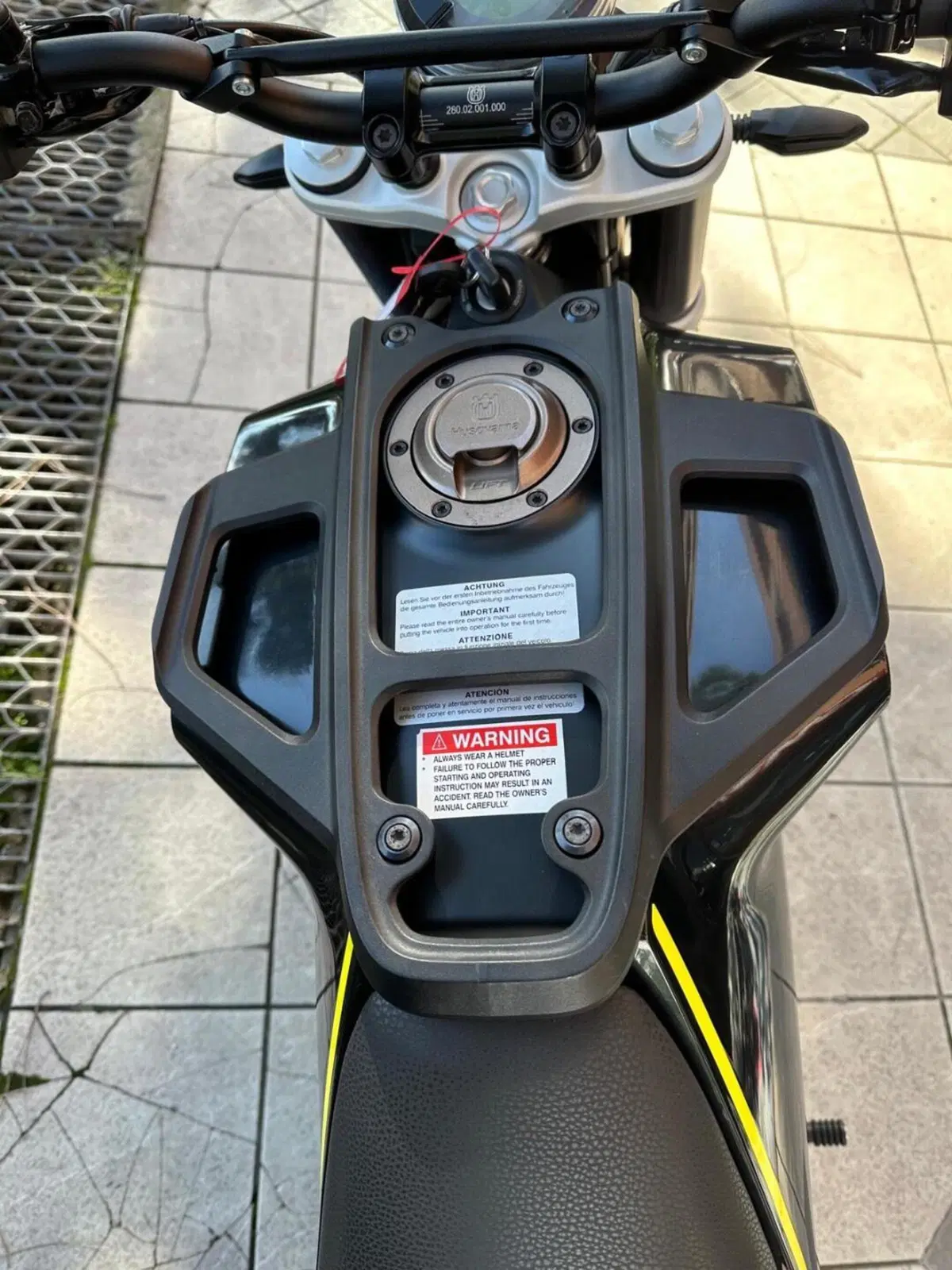 Husqvarna Svartpilen 401 (2018 - 19) (6)