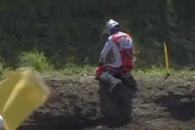 L'incredibile caduta di Sacha Coenen nel Sabato del GP d'Europa