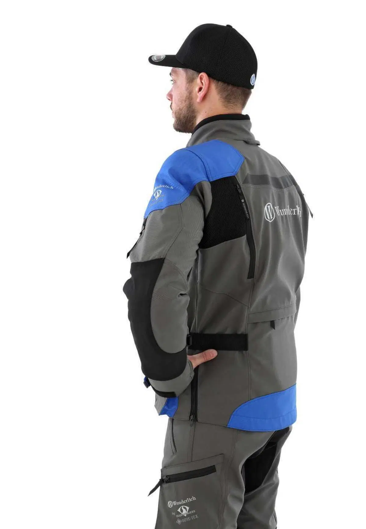 Wunderlich presenta il suo completo da moto Adventure (4)
