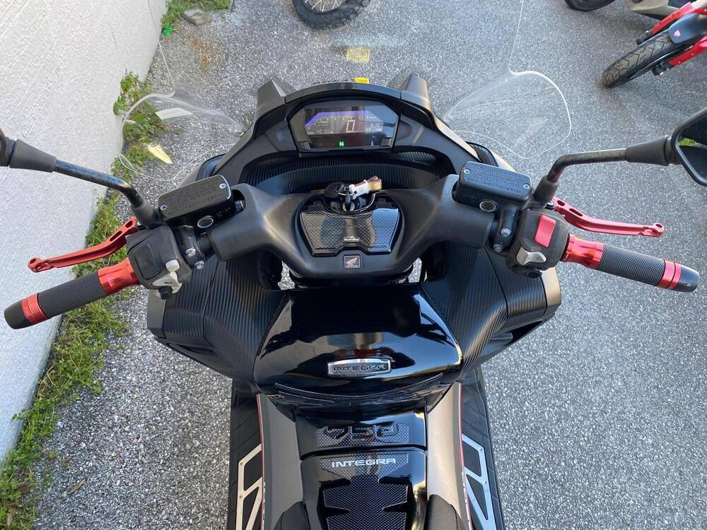 Honda Integra 750 DCT (2016 - 17) (4)