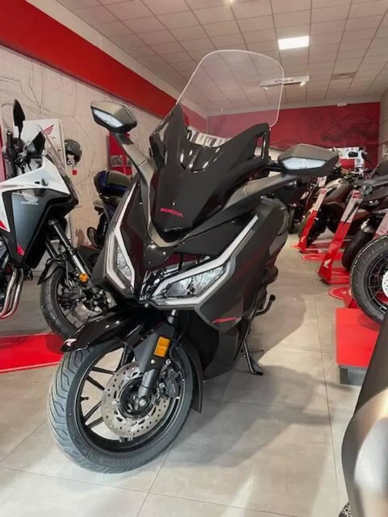 Honda Forza 350 Deluxe (2025 - 26) (2)