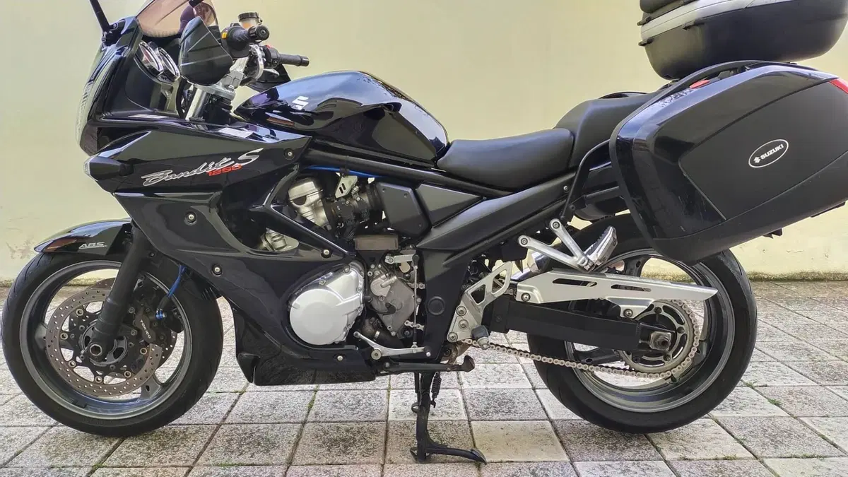 Suzuki GSF 1250 Bandit S Traveller (2006 - 11) (2)
