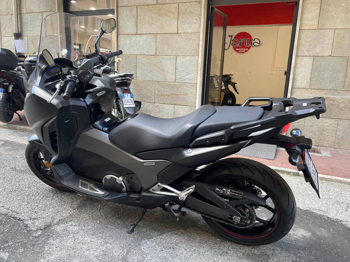 Vendo Honda Integra 750 DCT Sport (2017) usata a Genova (codice 9675446 ...