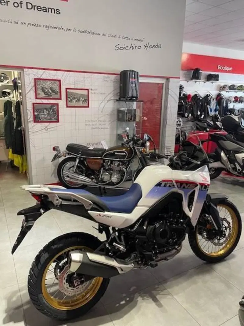 Honda Transalp XL750 (2025) (11)