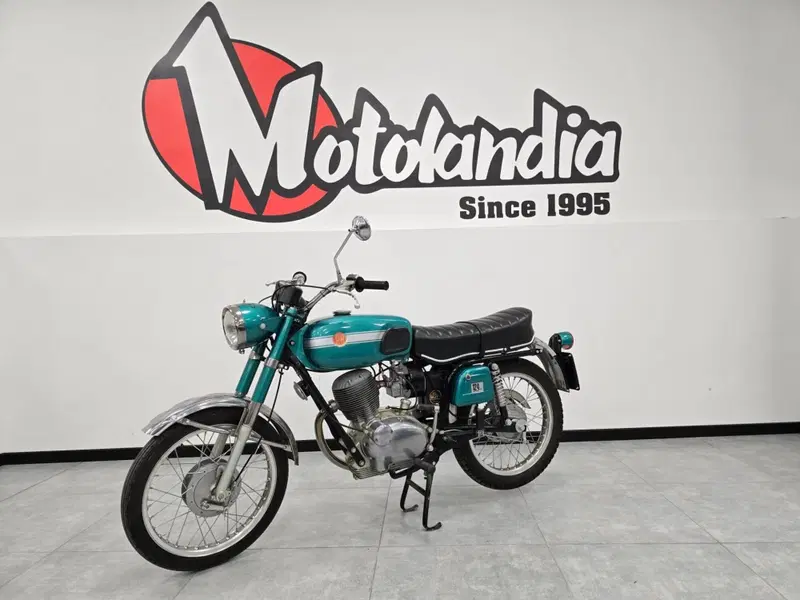 Gilera 124 5 v special (2)