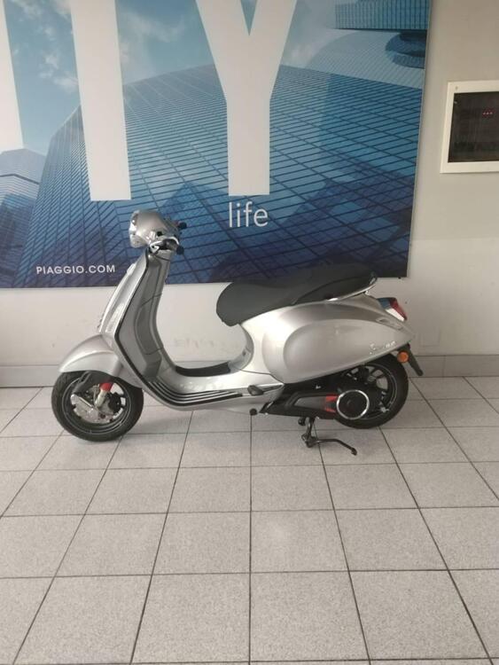 Vespa Vespa Elettrica 70 (2020 - 24) (3)