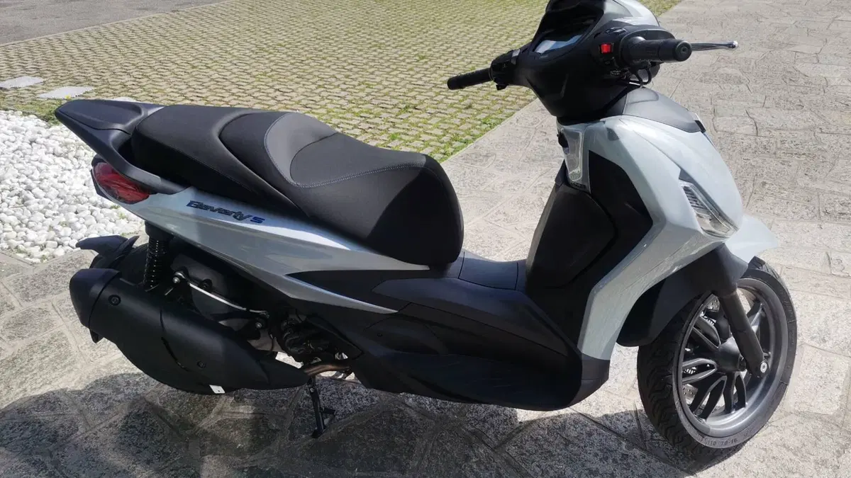 Piaggio Beverly 310 S (2025 - 26) (3)