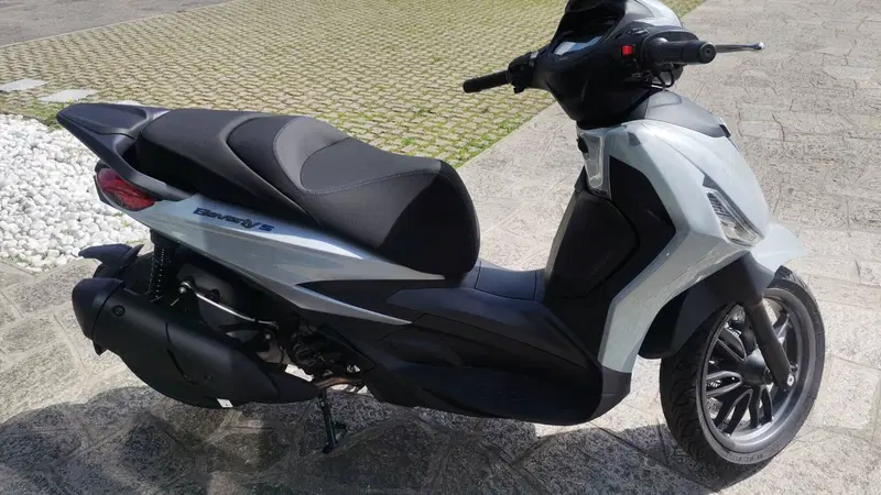 Piaggio Beverly 310 S (2025 - 26) (3)
