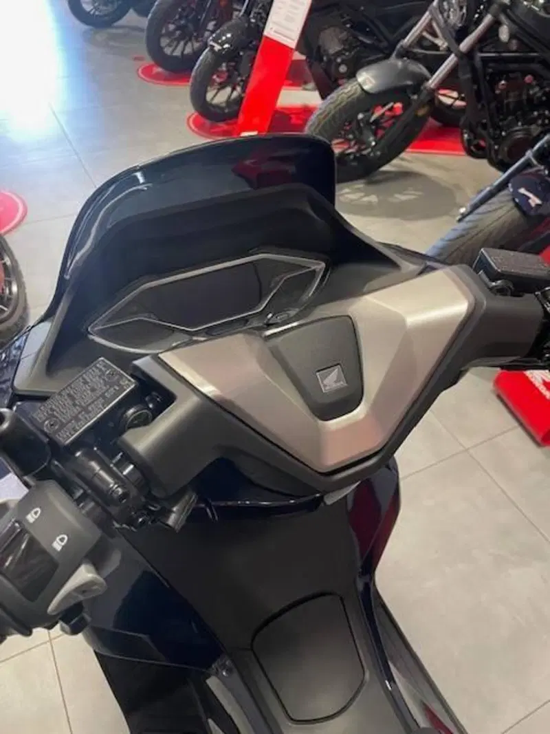 Honda PCX 125 (2025 - 26) (3)