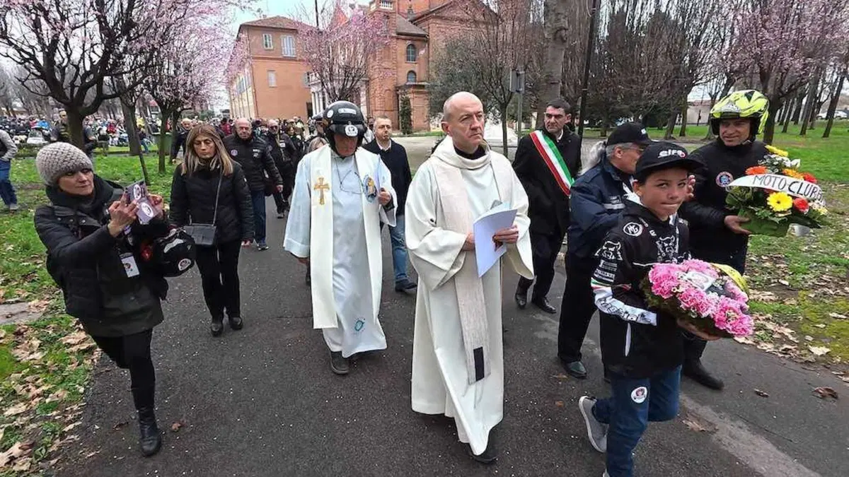 42° Motoraduno Fossano, un fiume di moto ha dato il via alla stagione motociclistica 2025 (6)