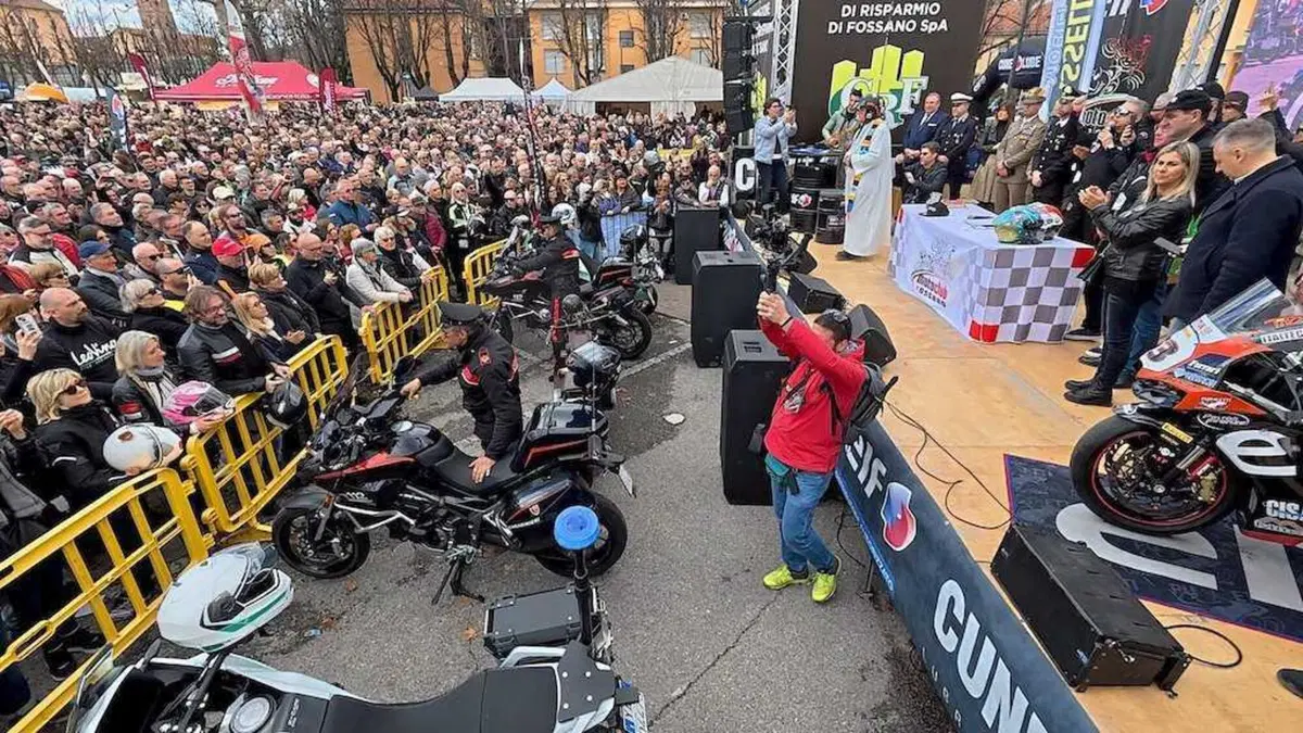 42° Motoraduno Fossano, un fiume di moto ha dato il via alla stagione motociclistica 2025 (39)
