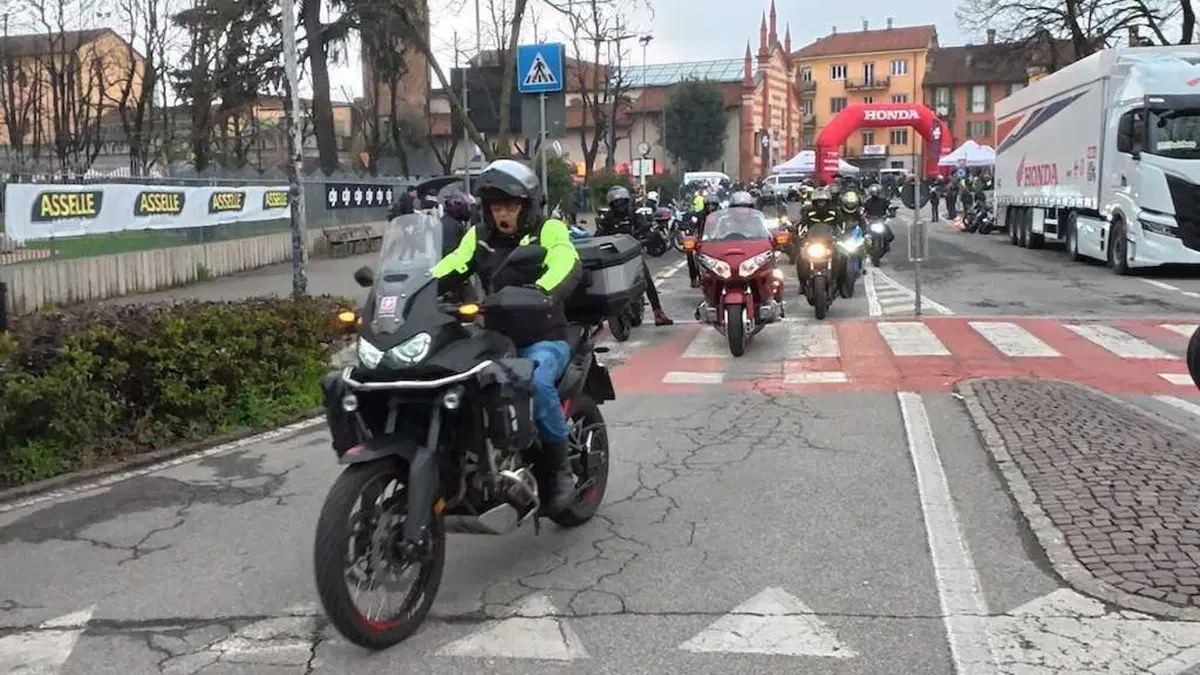 42° Motoraduno Fossano, un fiume di moto ha dato il via alla stagione motociclistica 2025 (49)