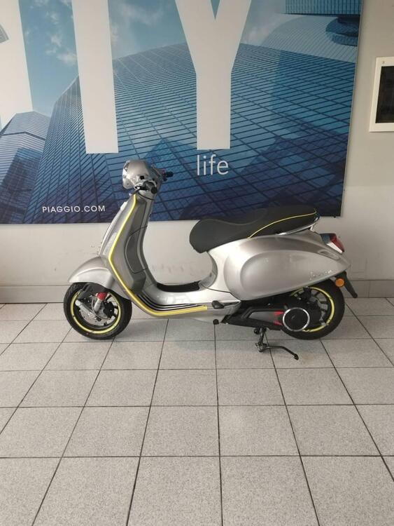 Vespa Vespa Elettrica 70 (2020 - 24) (2)