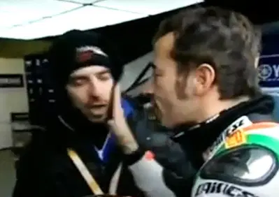 Una vita da Marco Melandri: la lite con Biaggi, la Smart di Max ribaltata e il gommino [VIDEO] - Parte 4 di 4