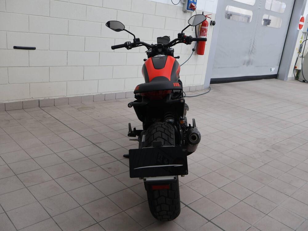 Ducati Scrambler 800 Full Throttle (2025) (2)