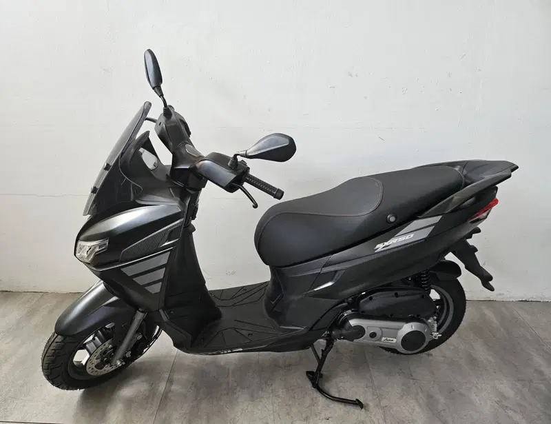Aprilia SXR 50 (2021 - 26) (2)