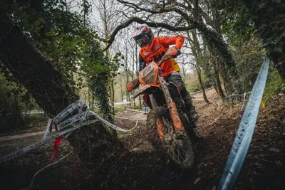 Enduro. Trofei KTM, Husqvarna, GasGas, uno tsunami di successo. Il report di Citt&agrave; della Pieve 