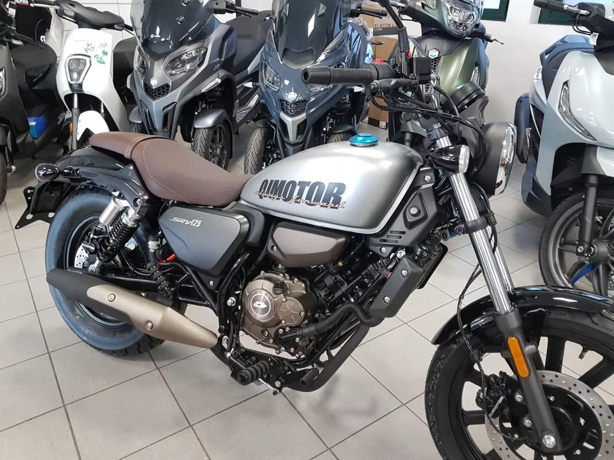 QJ Motor SRV 125 (2025 - 26)