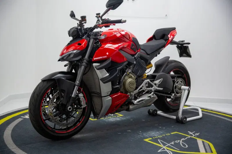 Ducati Streetfighter V4 1100 (2020) (9)