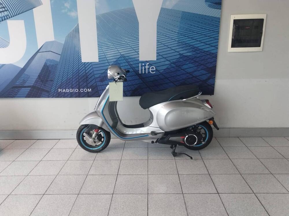 Vespa Vespa Elettrica 70 (2020 - 24) (2)