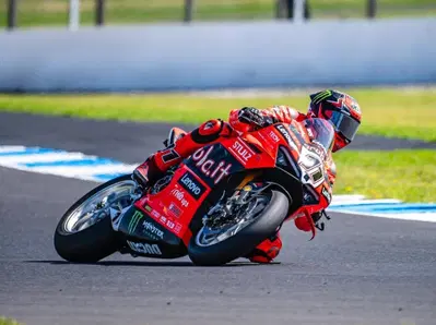 A Portimao, Nicol&ograve; Bulega &egrave; primo nelle FP1. Problemi per Toprak