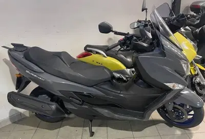 Suzuki Burgman 400 (2022 - 24) usata