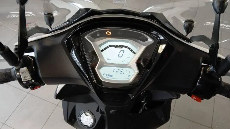 Kymco Agility 125 S (2022 - 26) (2)