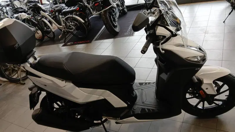Kymco Agility 125 S (2022 - 26) (4)