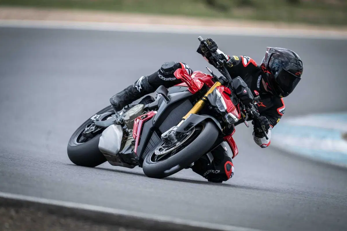 Ducati Streetfighter V4S (11)