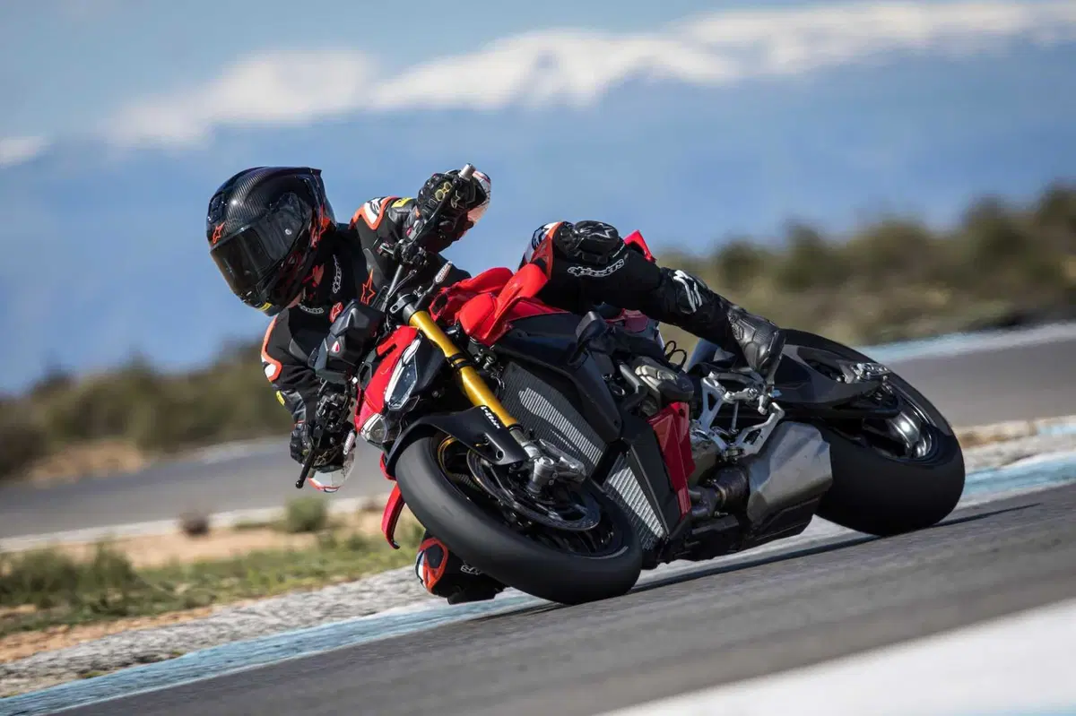 Ducati Streetfighter V4S (19)