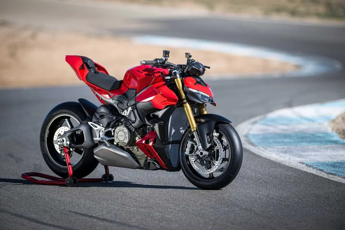 Ducati Streetfighter V4S (20)