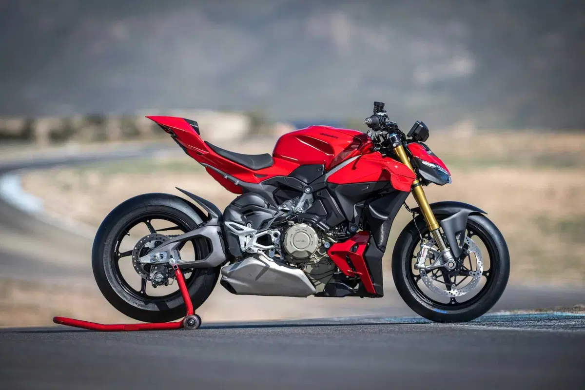 Ducati Streetfighter V4S (21)
