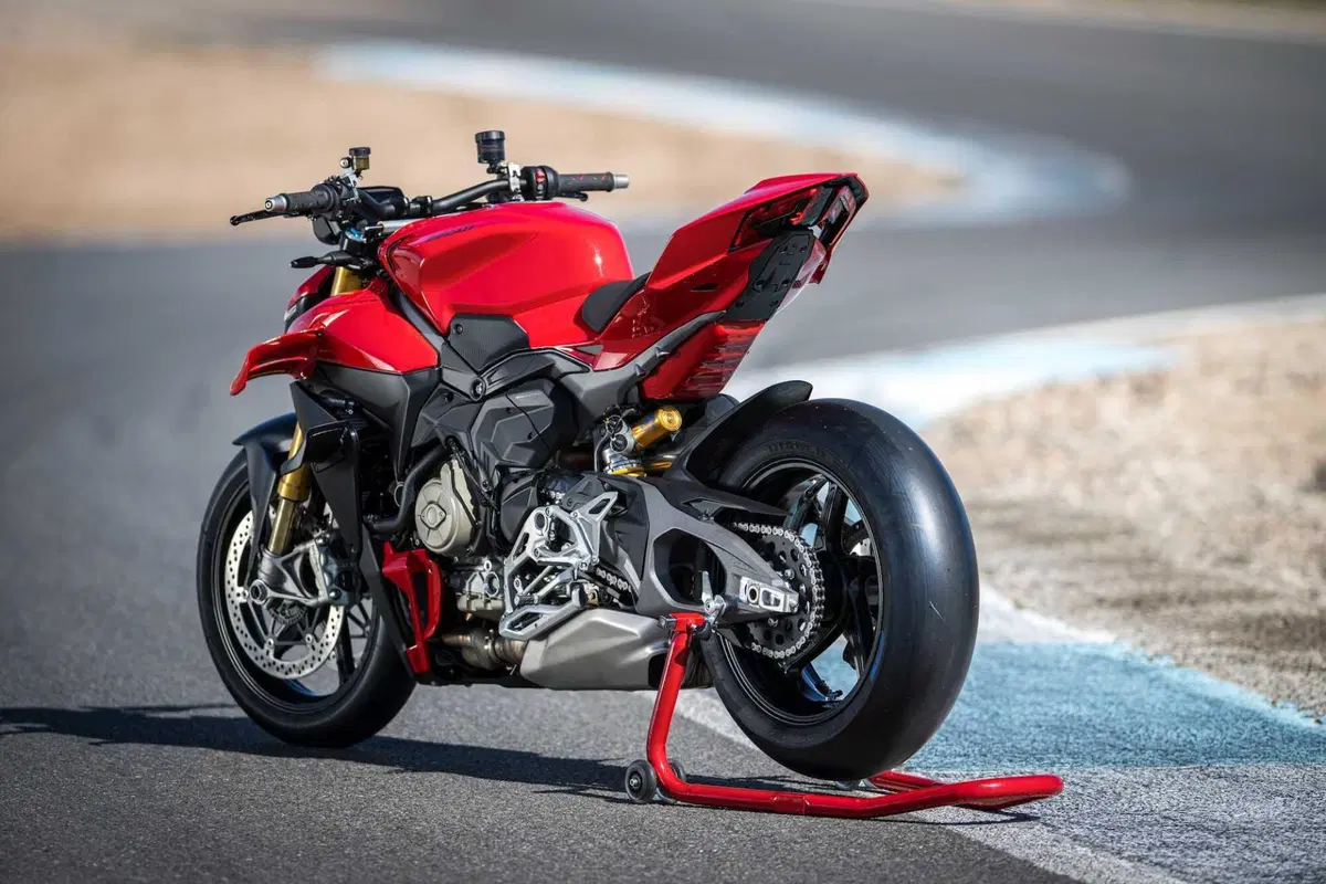 Ducati Streetfighter V4S (22)