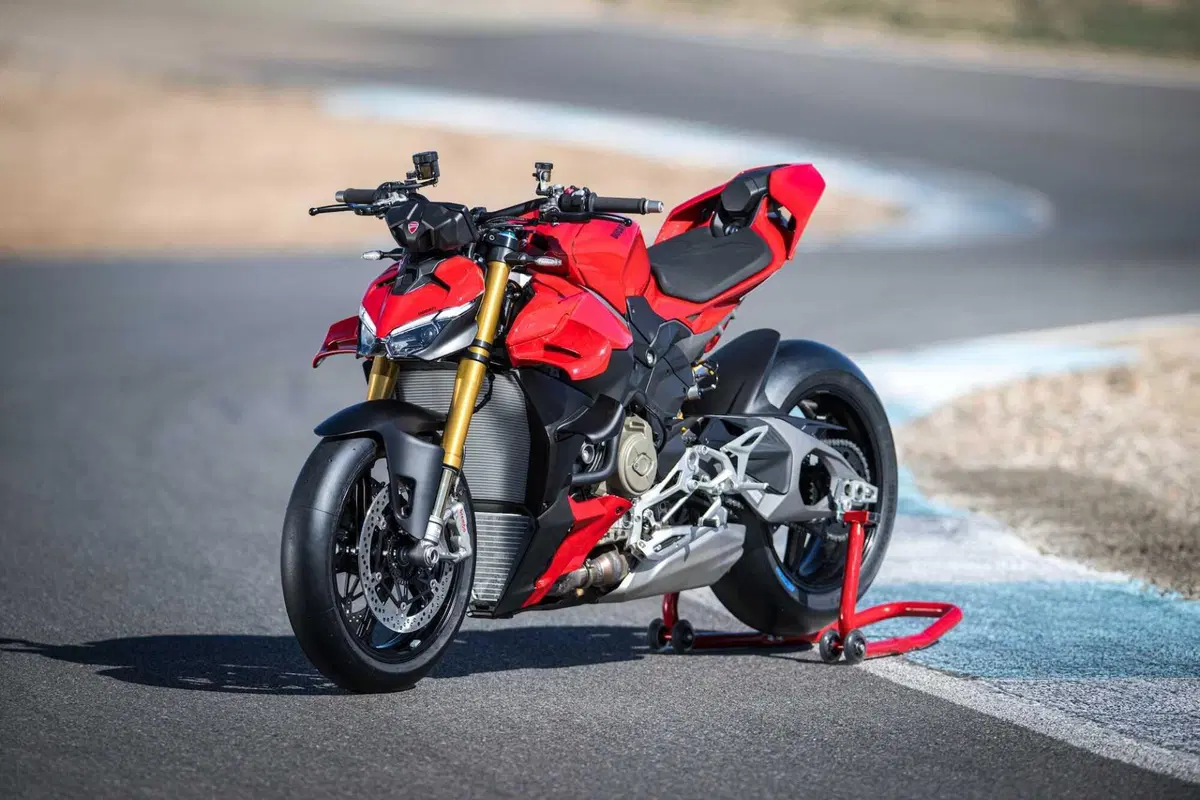 Ducati Streetfighter V4S (23)