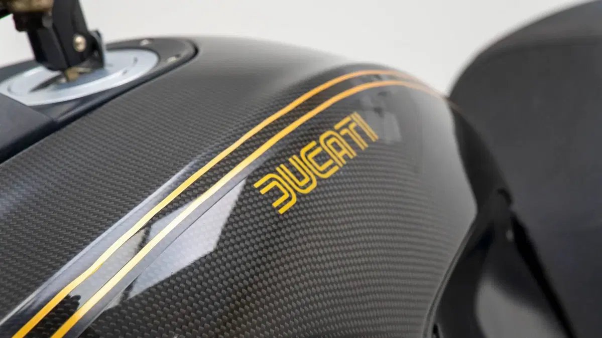 Ducati Diavel 1200 (2010 - 13) (11)