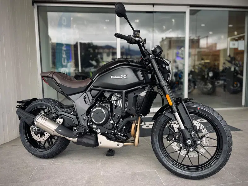 CFMOTO 700CL-X Heritage (2021 - 26) (2)
