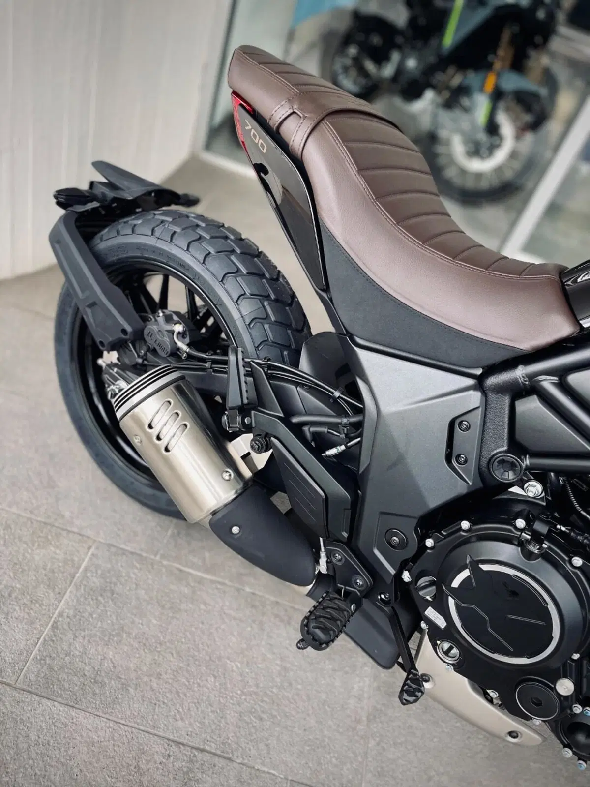 CFMOTO 700CL-X Heritage (2021 - 26) (3)