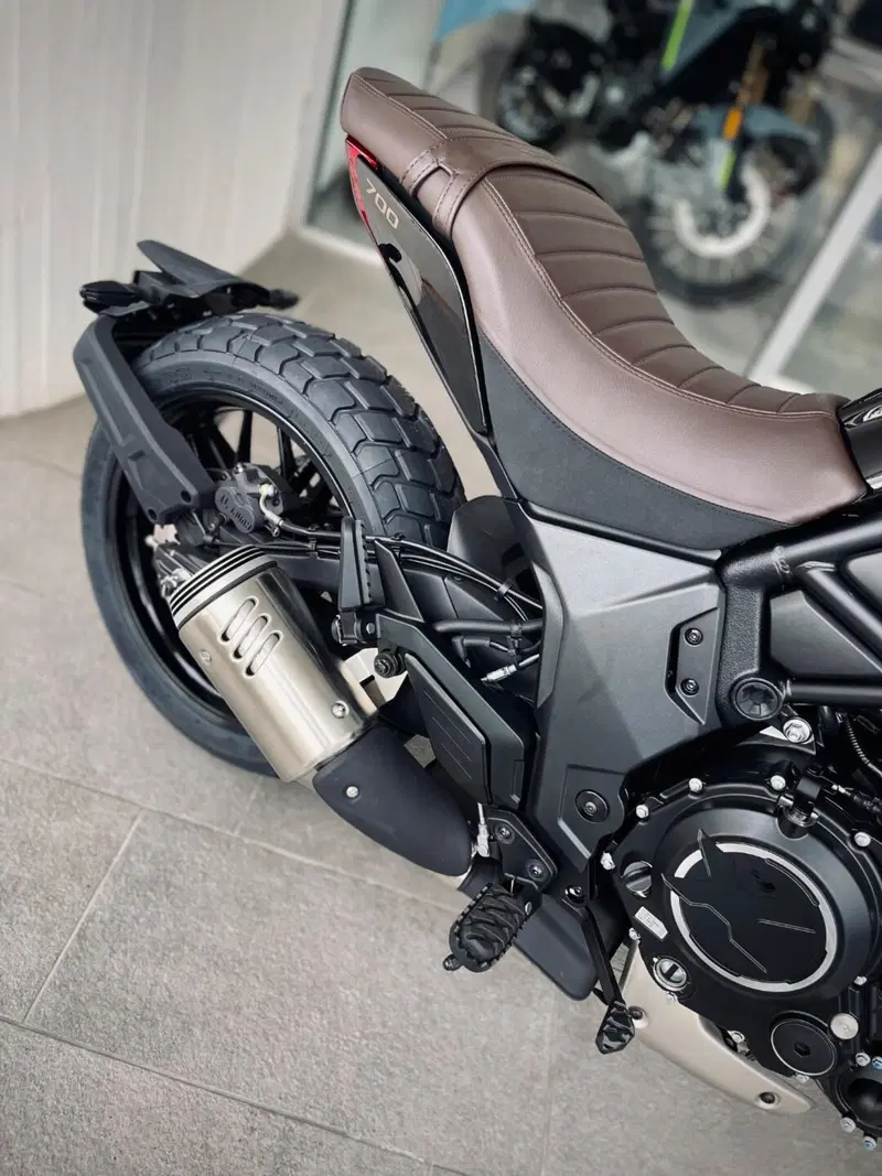 CFMOTO 700CL-X Heritage (2021 - 26) (3)