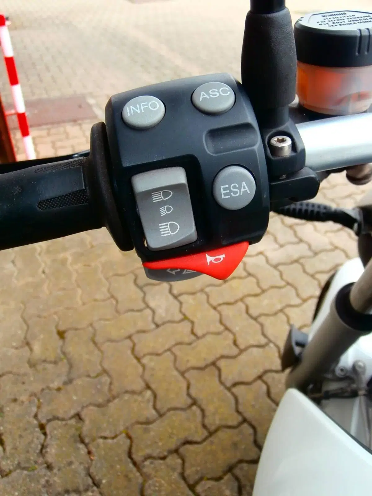 Bmw R 1200 R (2006 - 11) (12)