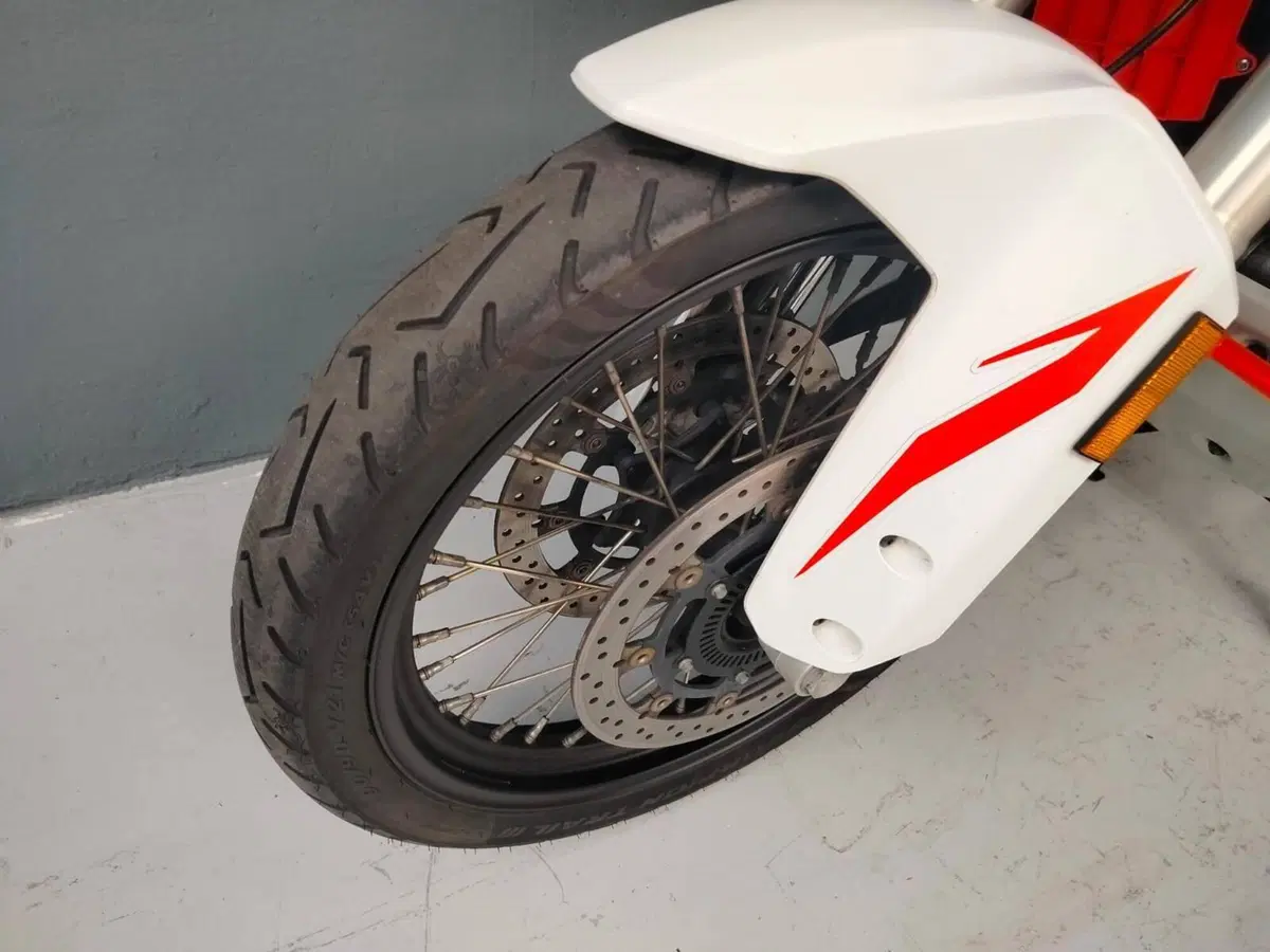 KTM 1290 Super Adventure R (2021) (9)